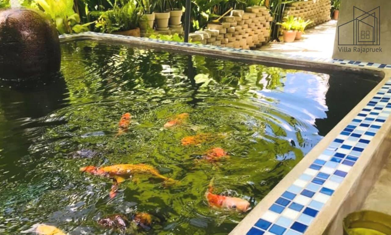 Villa Rajapruek Entire 3 Villas 7 Bedrooms Near Airport Chiang Mai Eksteriør bilde