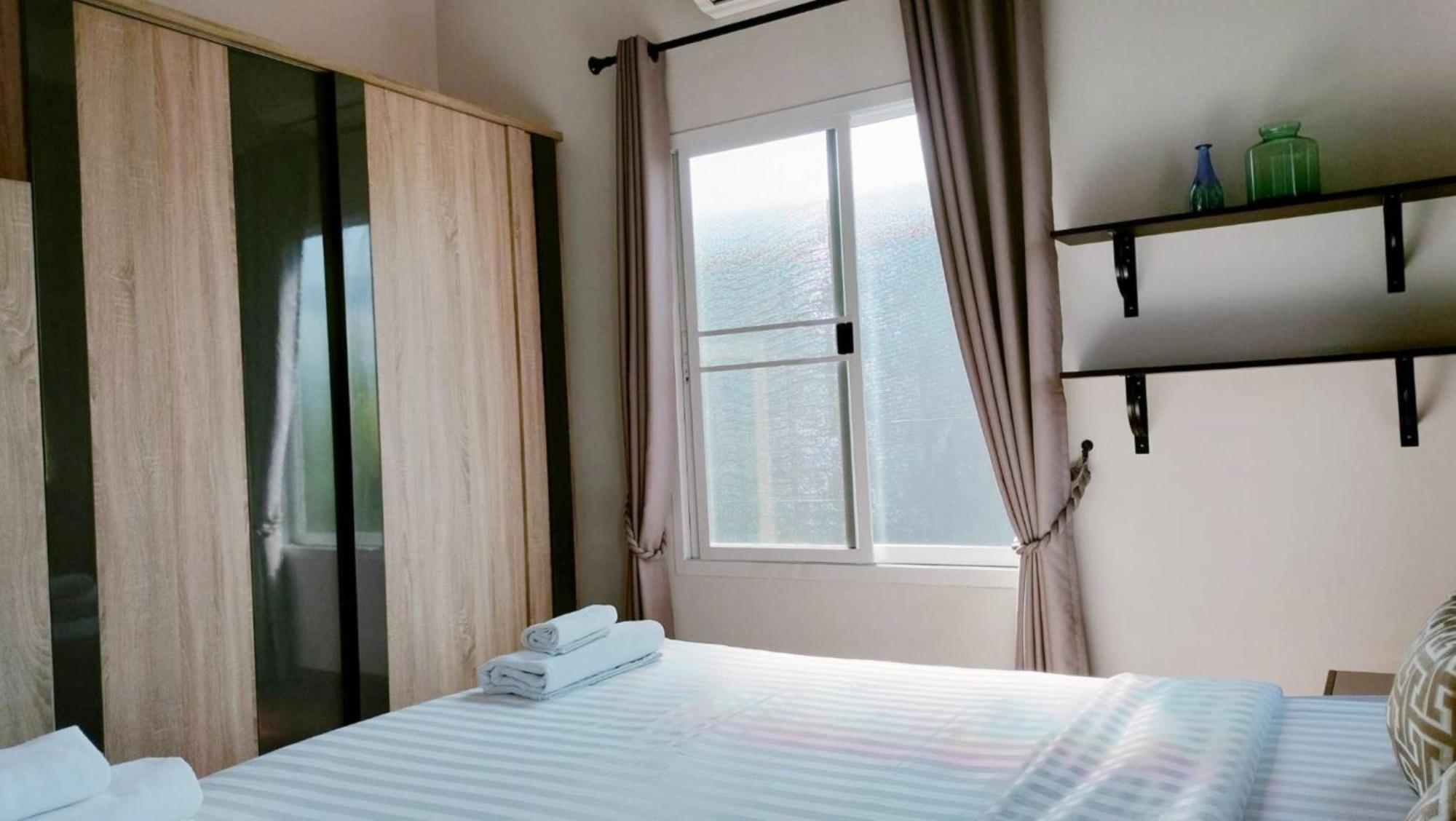 Villa Rajapruek Entire 3 Villas 7 Bedrooms Near Airport Chiang Mai Eksteriør bilde