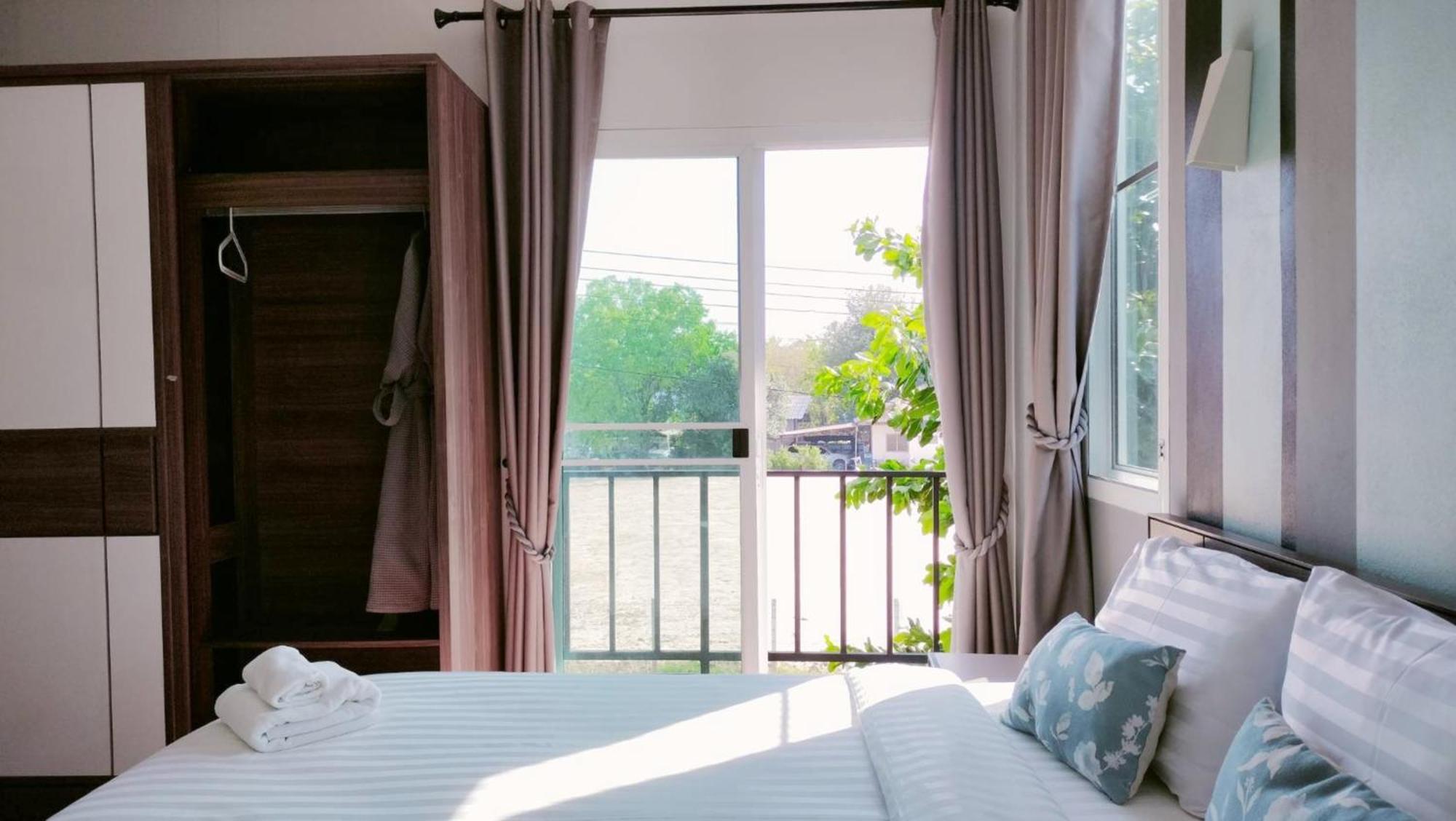 Villa Rajapruek Entire 3 Villas 7 Bedrooms Near Airport Chiang Mai Eksteriør bilde